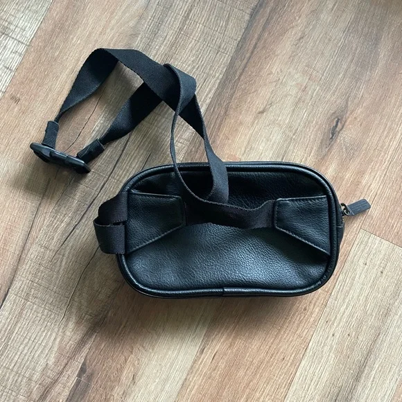 Adidas Black Waist Bag | Fanny bag - Picture 2 of 4